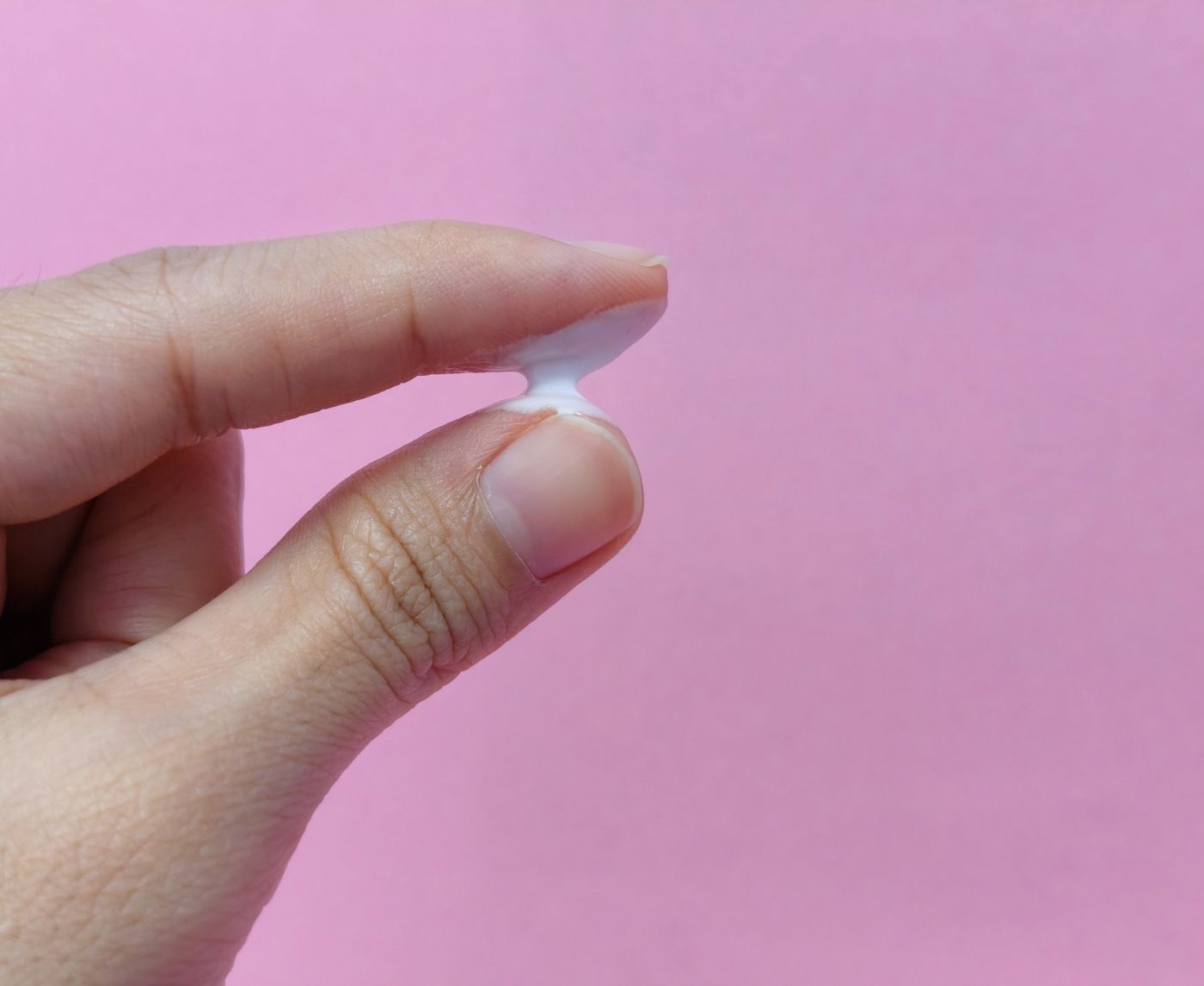 Thick White Discharge With No Smell: What It Really Means